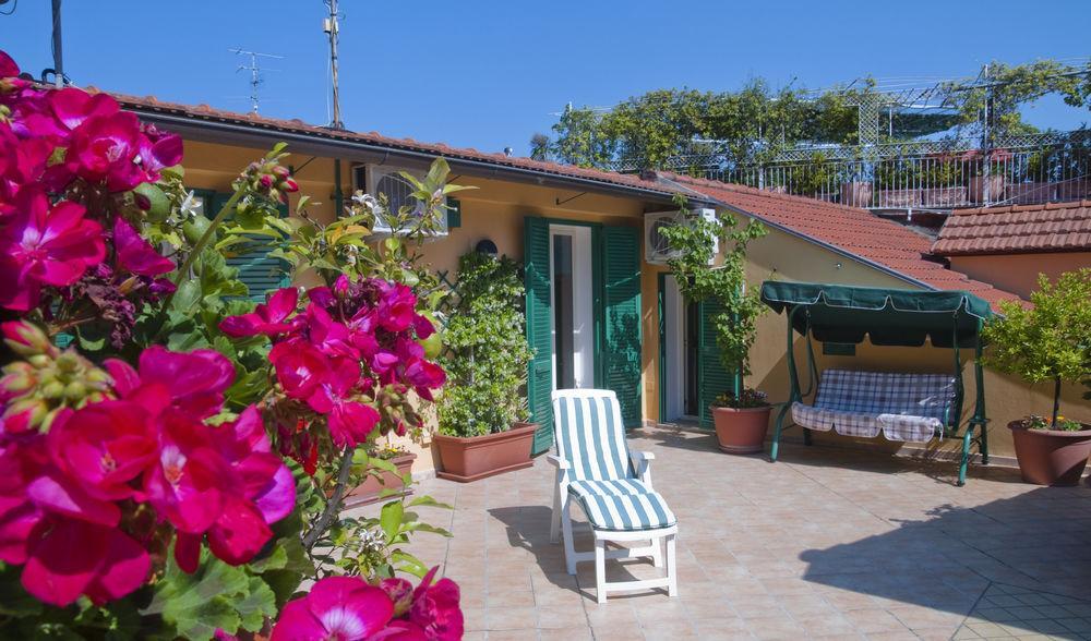 Apartament Tetto Fiorito Castellammare di Stabia Zewnętrze zdjęcie